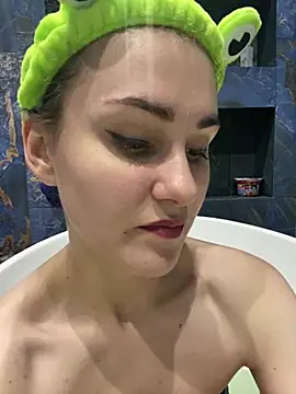 Snapshot of Erotic_Synth_Goddess chatting on February 24, 4:15 pm Erotic Synth Goddess online show from February 24, 4:15 pm