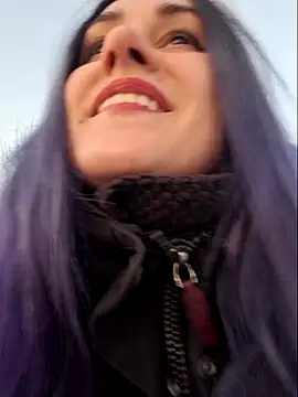 Snapshot of Erotic_Synth_Goddess chatting on February 25, 3:27 pm Erotic Synth Goddess online show from February 25, 3:27 pm