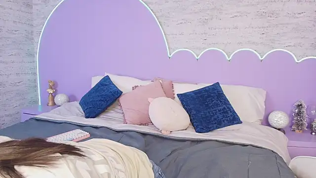 Giaa Ross online show from February 3, 7:52 pm