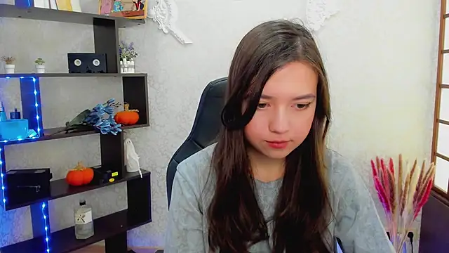 Snapshot of Lina_Brownie chatting on December 21, 2:09 am Lina Brownie online show from December 21, 2:09 am
