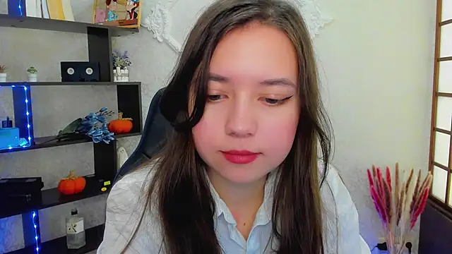 Snapshot of Lina_Brownie chatting on December 21, 5:14 am Lina Brownie online show from December 21, 5:14 am