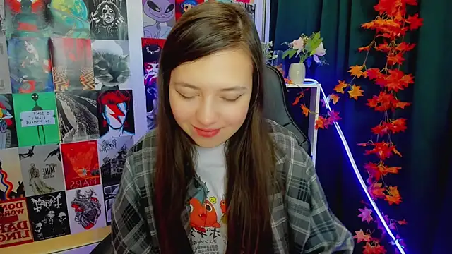 Snapshot of Lina_Brownie chatting on December 23, 2:13 am Lina Brownie online show from December 23, 2:13 am