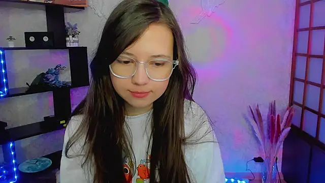 Snapshot of Lina_Brownie chatting on January 4, 2:03 am Lina Brownie online show from January 4, 2:03 am