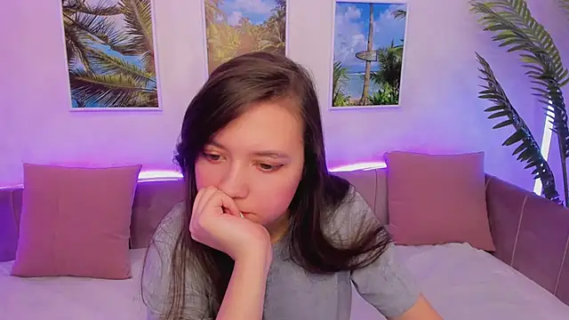 Snapshot of Lina_Brownie chatting on January 15, 5:40 am Lina Brownie online show from January 15, 5:40 am