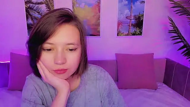 Snapshot of Lina_Brownie chatting on January 18, 5:20 am Lina Brownie online show from January 18, 5:20 am