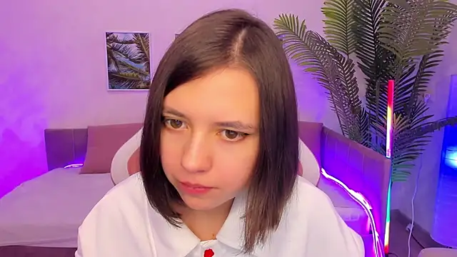 Snapshot of Lina_Brownie chatting on February 11, 4:55 am Lina Brownie online show from February 11, 4:55 am
