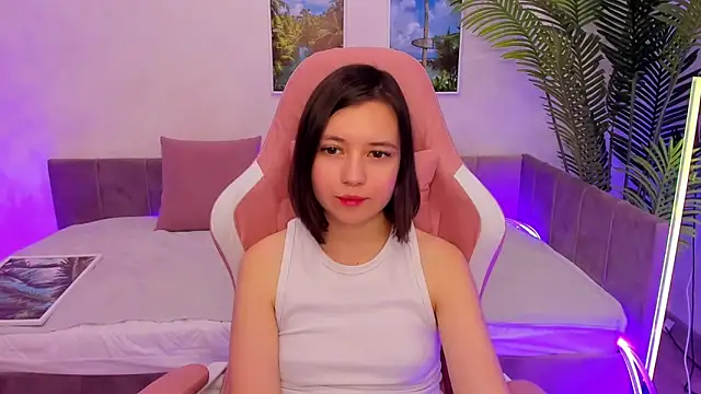 Snapshot of Lina_Brownie chatting on February 19, 4:55 am Lina Brownie online show from February 19, 4:55 am