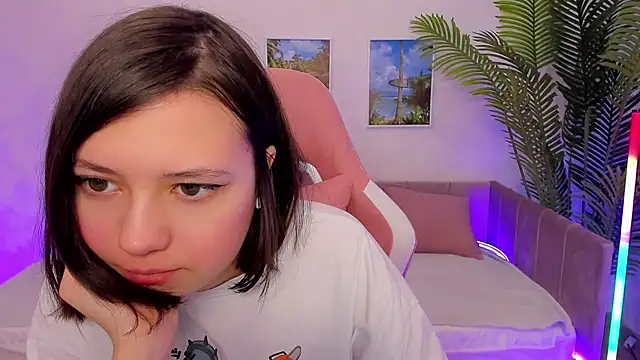 Snapshot of Lina_Brownie chatting on March 2, 2:08 am Lina Brownie online show from March 2, 2:08 am