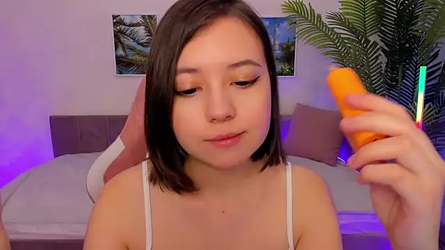 Snapshot of Lina_Brownie chatting on March 7, 5:08 am Lina Brownie online show from March 7, 5:08 am
