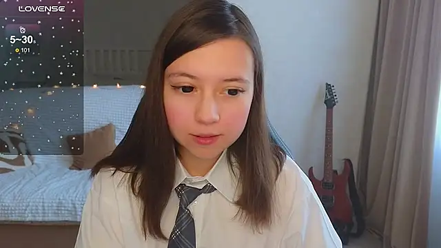 Snapshot of Lina_Brownie chatting on October 19, 4:13 am Lina Brownie online show from October 19, 4:13 am