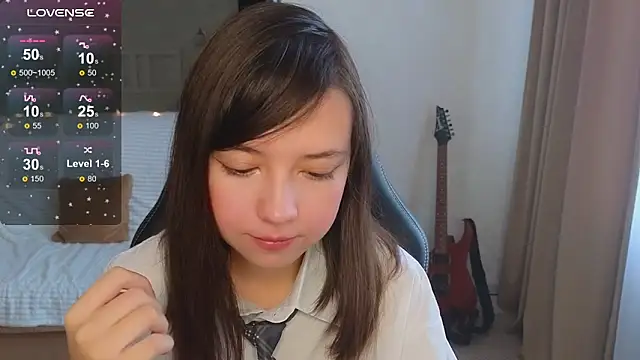 Snapshot of Lina_Brownie chatting on October 21, 3:51 am Lina Brownie online show from October 21, 3:51 am