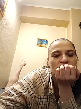 kristinakristi online show from November 1, 3:47 pm