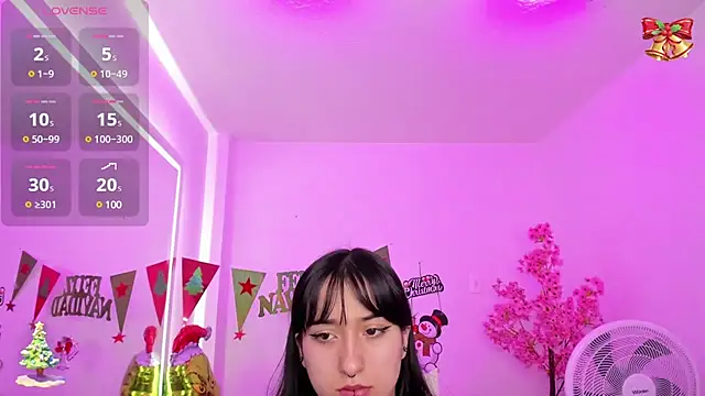 Snapshot of Miss_dolly_ chatting on December 23, 12:19 pm Miss dolly online show from December 23, 12:19 pm