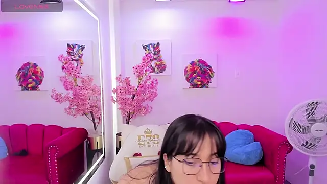 Snapshot of Miss_dolly_ chatting on March 5, 12:22 pm Miss dolly online show from March 5, 12:22 pm