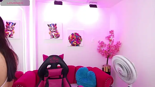 Snapshot of Miss_dolly_ chatting on October 11, 12:15 pm Miss dolly online show from October 11, 12:15 pm