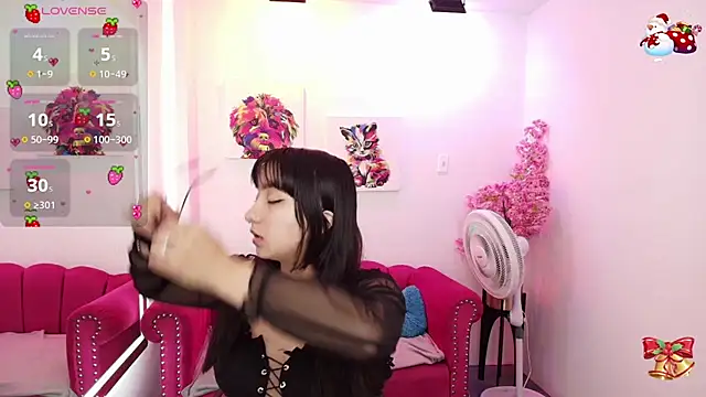 Snapshot of Miss_dolly_ chatting on November 20, 12:27 pm Miss dolly online show from November 20, 12:27 pm