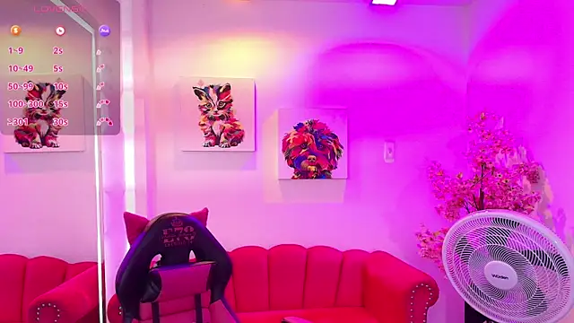 Miss dolly  online show from March 3, 12:22 pm