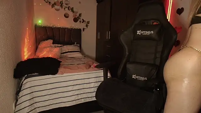 jennymature76 online show from February 9, 2:43 pm