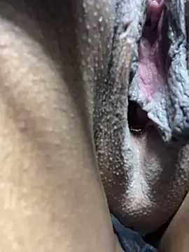 Snapshot of keirabbw chatting on December 5, 12:41 am keirabbw online show from December 5, 12:41 am