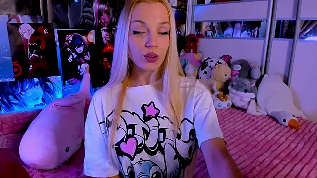 Snapshot of Cute__Pony chatting on February 3, 9:29 pm Cute  Pony online show from February 3, 9:29 pm