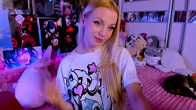 Snapshot of Cute__Pony chatting on February 11, 9:25 pm Cute  Pony online show from February 11, 9:25 pm