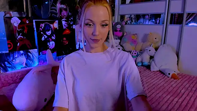 Snapshot of Cute__Pony chatting on February 27, 9:25 pm Cute  Pony online show from February 27, 9:25 pm