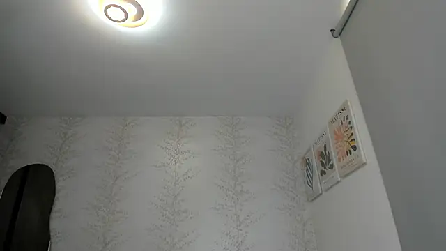 Snapshot of layla_vanegas chatting on January 25, 5:19 pm layla vanegas online show from January 25, 5:19 pm
