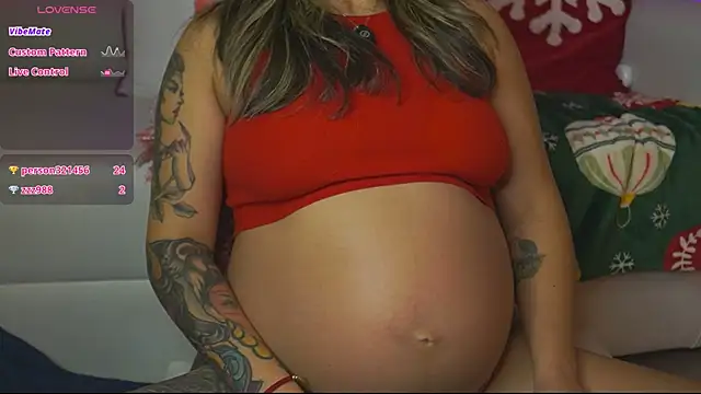 Snapshot of AyraSmith_ chatting on November 20, 12:22 am AyraSmith online show from November 20, 12:22 am