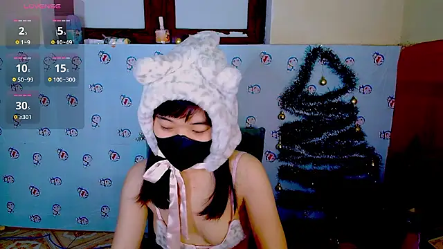 Snapshot of __Saphia__ chatting on December 6, 3:22 pm Saphia online show from December 6, 3:22 pm