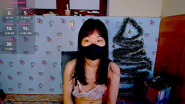 Snapshot of __Saphia__ chatting on January 6, 12:05 am Saphia online show from January 6, 12:05 am