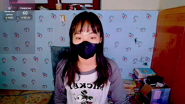 Snapshot of __Saphia__ chatting on January 25, 12:38 am Saphia online show from January 25, 12:38 am