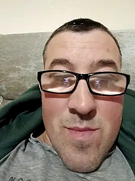 Snapshot of Staseqn chatting on December 21, 12:07 am Staseqn online show from December 21, 12:07 am