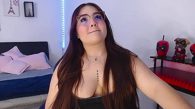 Snapshot of KimGeorgia_ chatting on December 13, 12:42 am KimGeorgia online show from December 13, 12:42 am