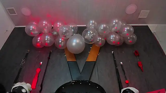 CharlotteScotte online show from December 19, 12:34 pm