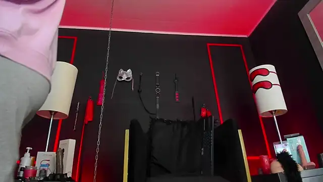 CharlotteScotte online show from September 15, 11:43 am