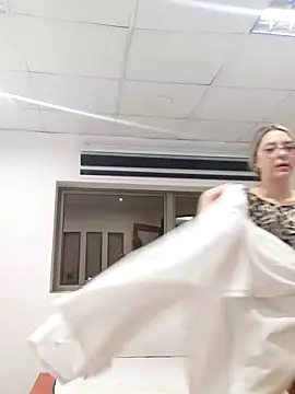 Snapshot of Daniela77771 chatting on February 5, 2:16 pm Daniela77771 online show from February 5, 2:16 pm