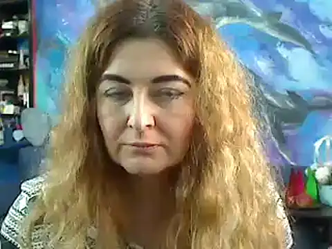 Snapshot of Helen1974 chatting on December 10, 9:55 am Helen1974 online show from December 10, 9:55 am