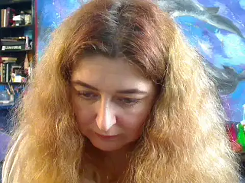 Snapshot of Helen1974 chatting on December 11, 10:47 am Helen1974 online show from December 11, 10:47 am