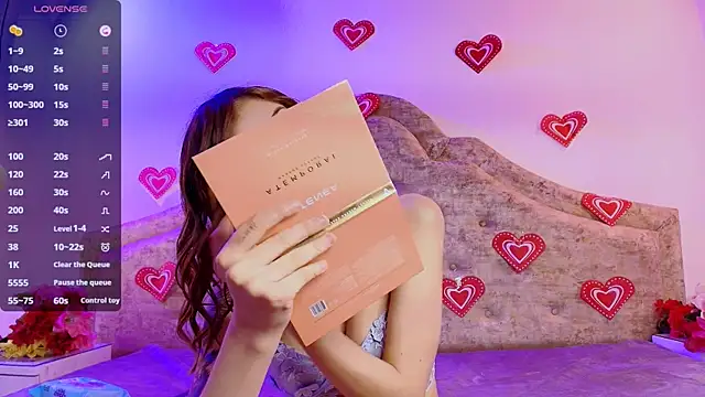 Snapshot of bellablack27 chatting on February 15, 1:49 pm bellablack27 online show from February 15, 1:49 pm