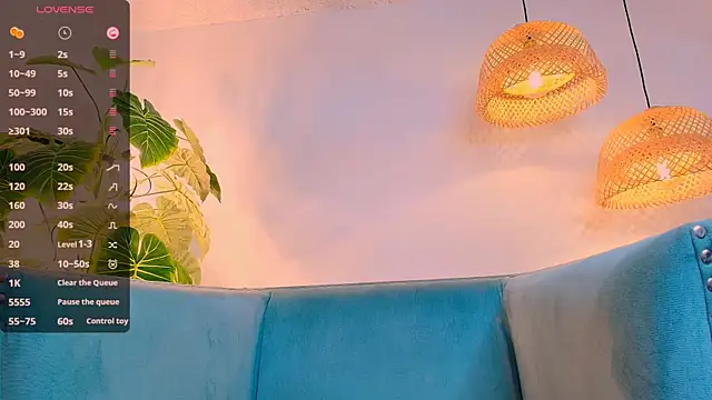 Snapshot of bellablack27 chatting on March 4, 4:30 pm bellablack27 online show from March 4, 4:30 pm