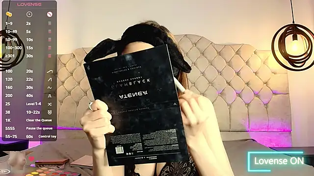 Snapshot of bellablack27 chatting on March 13, 1:29 pm bellablack27 online show from March 13, 1:29 pm