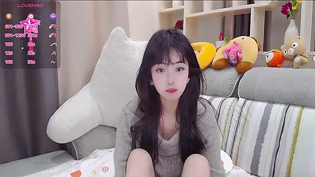 Snapshot of Duludulu_007 chatting on December 17, 1:05 pm Duludulu 007 online show from December 17, 1:05 pm