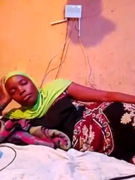 cute naimah online show from November 22, 9:25 pm