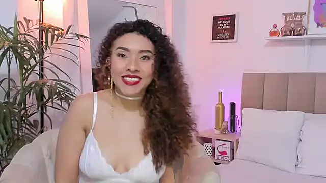 Zoe Gruber online show from November 22, 10:31 pm