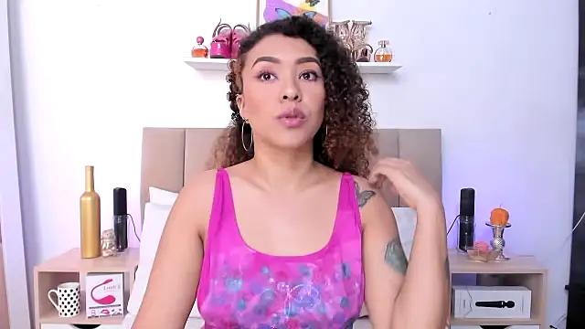 Zoe Gruber online show from December 14, 8:46 pm