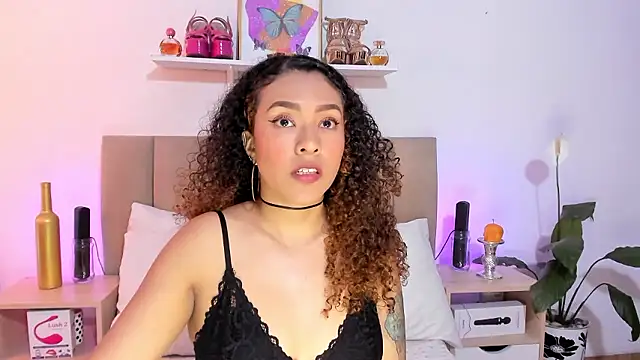 Zoe Gruber online show from January 15, 12:48 am