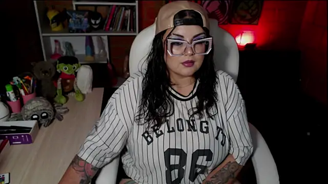 Snapshot of juliette_rd chatting on November 21, 3:16 am juliette rd online show from November 21, 3:16 am