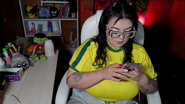 Snapshot of juliette_rd chatting on November 29, 7:44 am juliette rd online show from November 29, 7:44 am