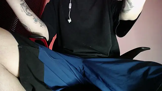 zacwatson  online show from April 21, 2:51 am