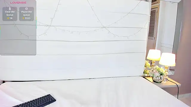 Snapshot of Lilly_2809_ chatting on November 11, 4:23 am Lilly 2809 online show from November 11, 4:23 am